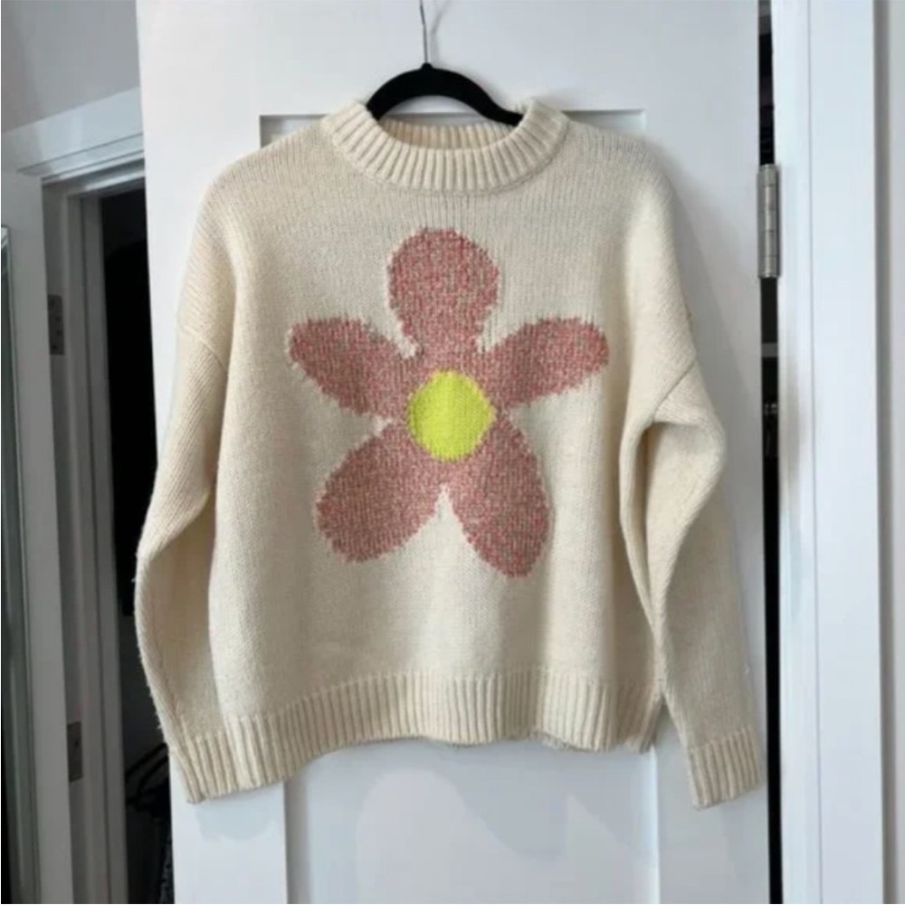 Urban Outfitters Cream Crewneck Retro Flower Kimchi Blue Knit Sweater [Small]